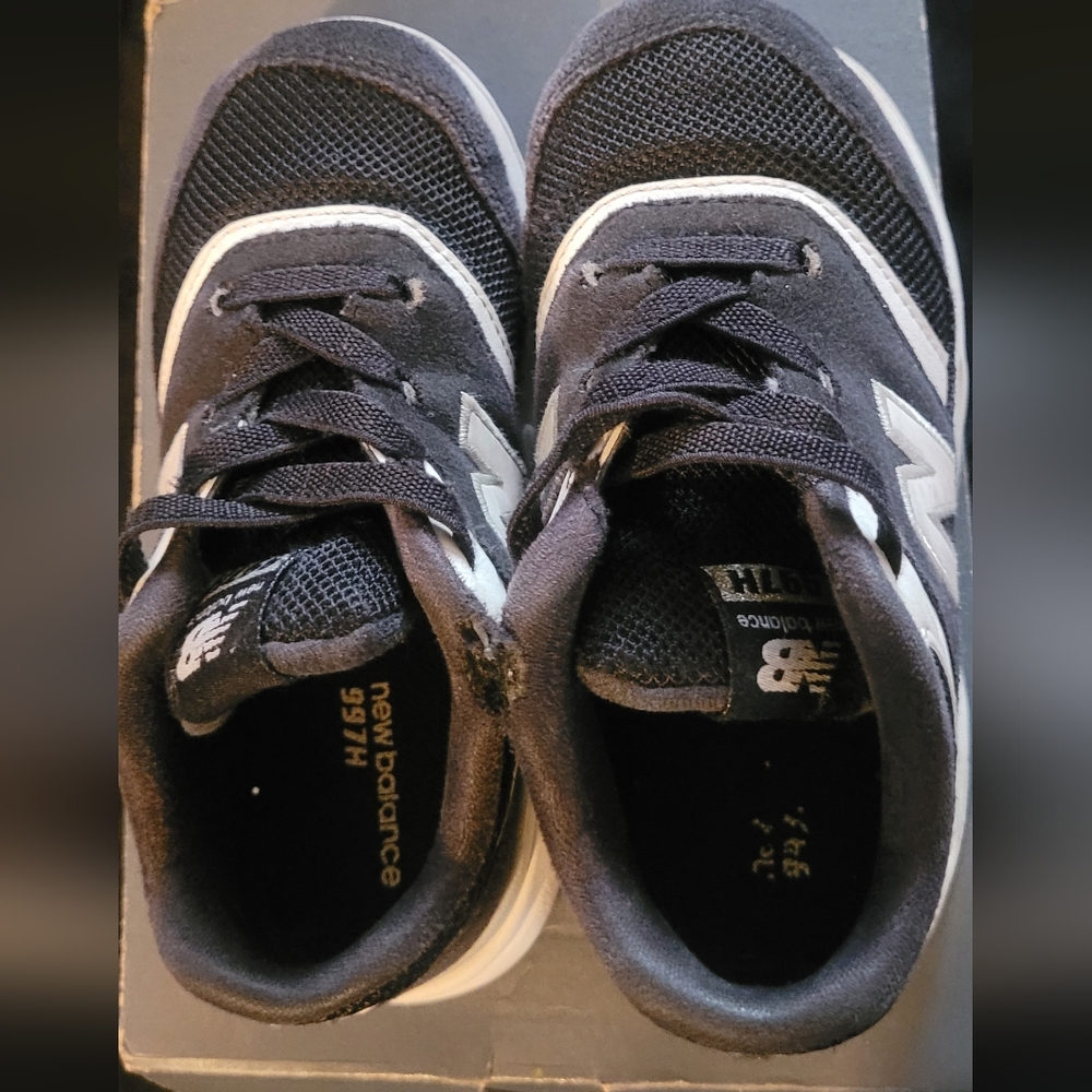 New Balance Black and White Athletic Shoes